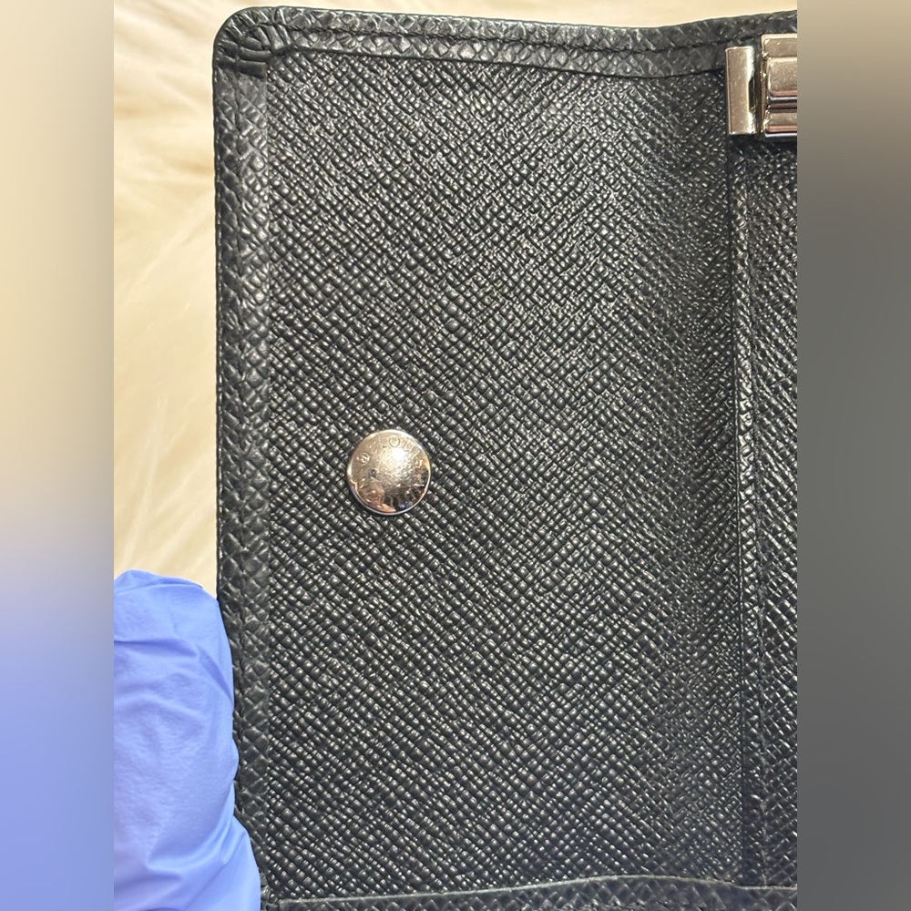 Louis Vuitton 6 Key Holder Black Leather Wallet Authentic Excellent Condition - Picture 4 of 14